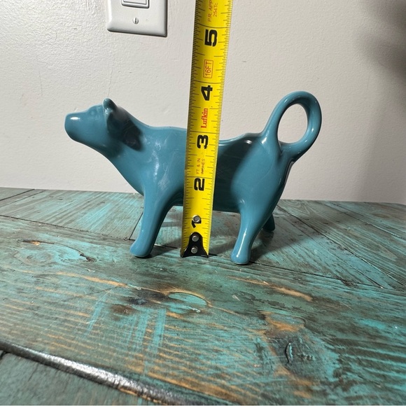 The Pioneer Woman Teal Cow Creamer Flea Market Collection Gibson NEW - Picture 7 of 8